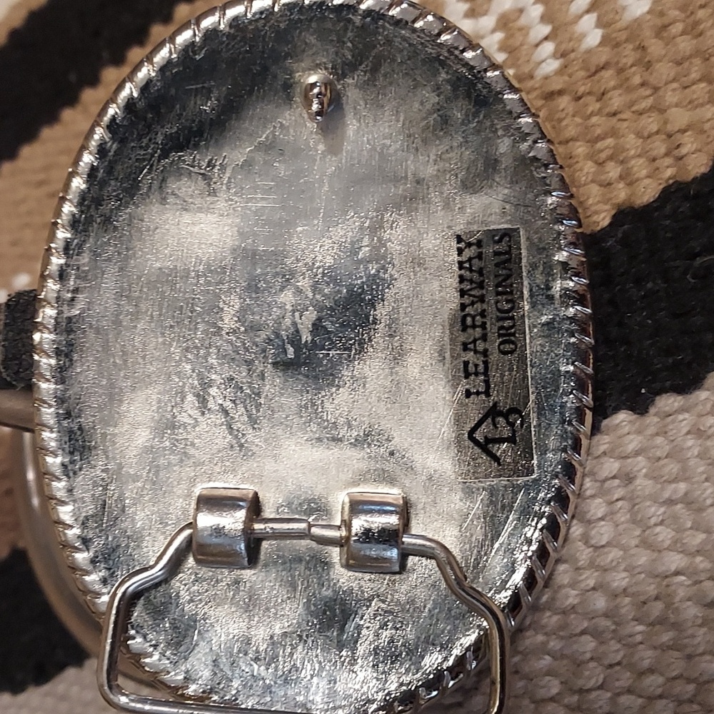 Hancrafted One of a Kind Swarovski Crystal Cowhide Cross Buckle - Picture 3 of 8